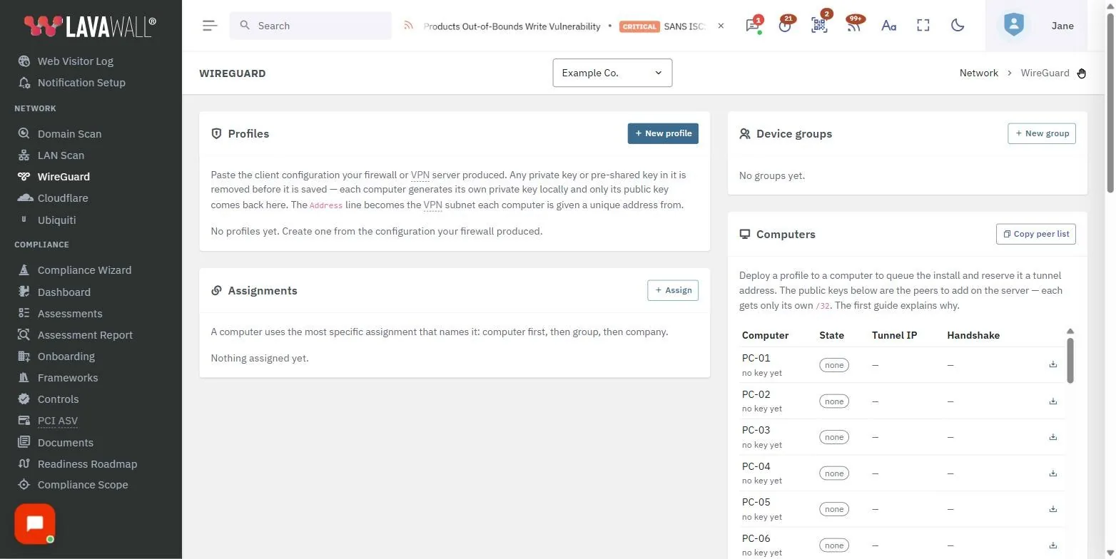 La page WireGuard dans la console Lavawall, avec les profils, les attributions, les groupes d’appareils et les ordinateurs, à partir de données d’exemple.
